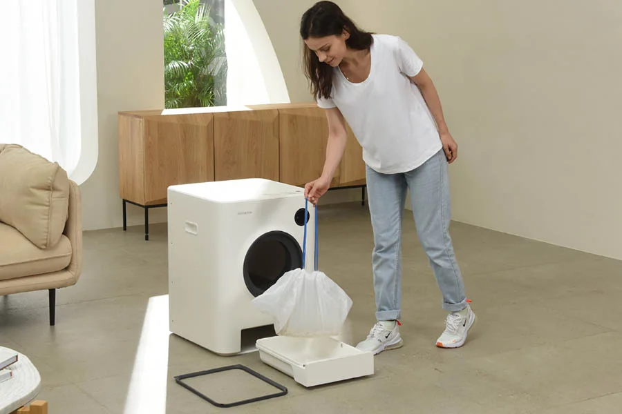 auto scoop litter box